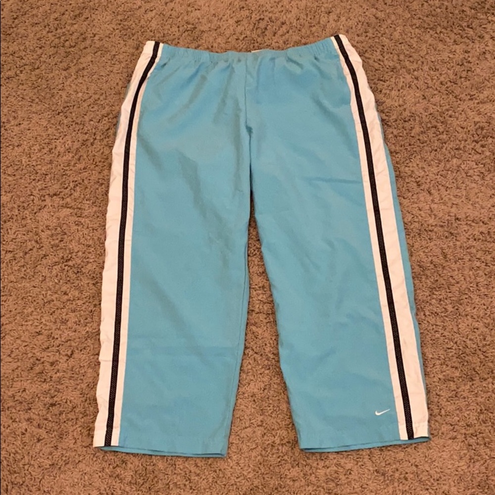 Nike Crop Athletic Pants